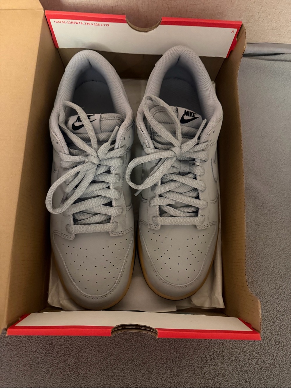 Nike Dunk Men’s  Light Gray Low-Top Sneakers with Gum Outsole